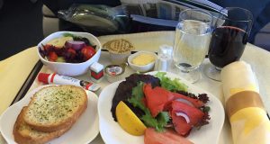 in-flight-meal