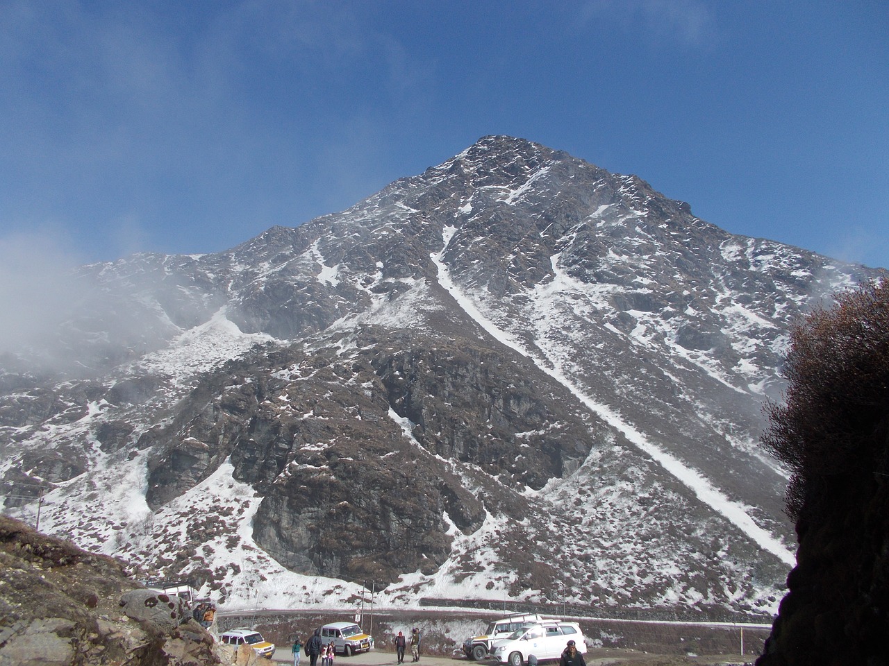 White snowy mountain in Gangtok