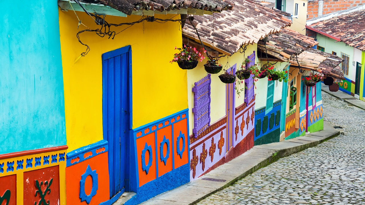 Colombia | Beautiful and inexpensive places to travel | Taj Travel