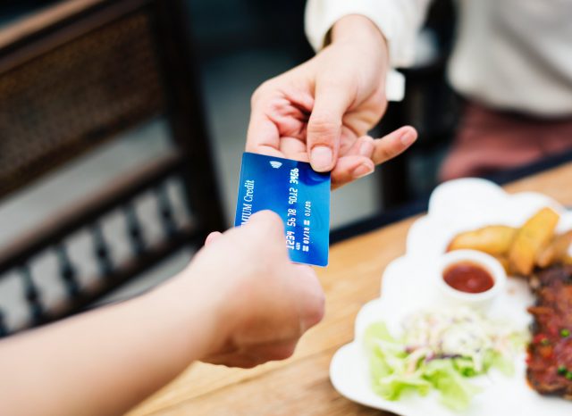 credit-card-billing-in-airport-lounges