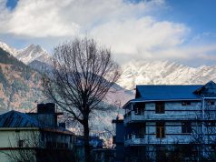 Couchsurfing in India-All you want to know about | Taj Travel