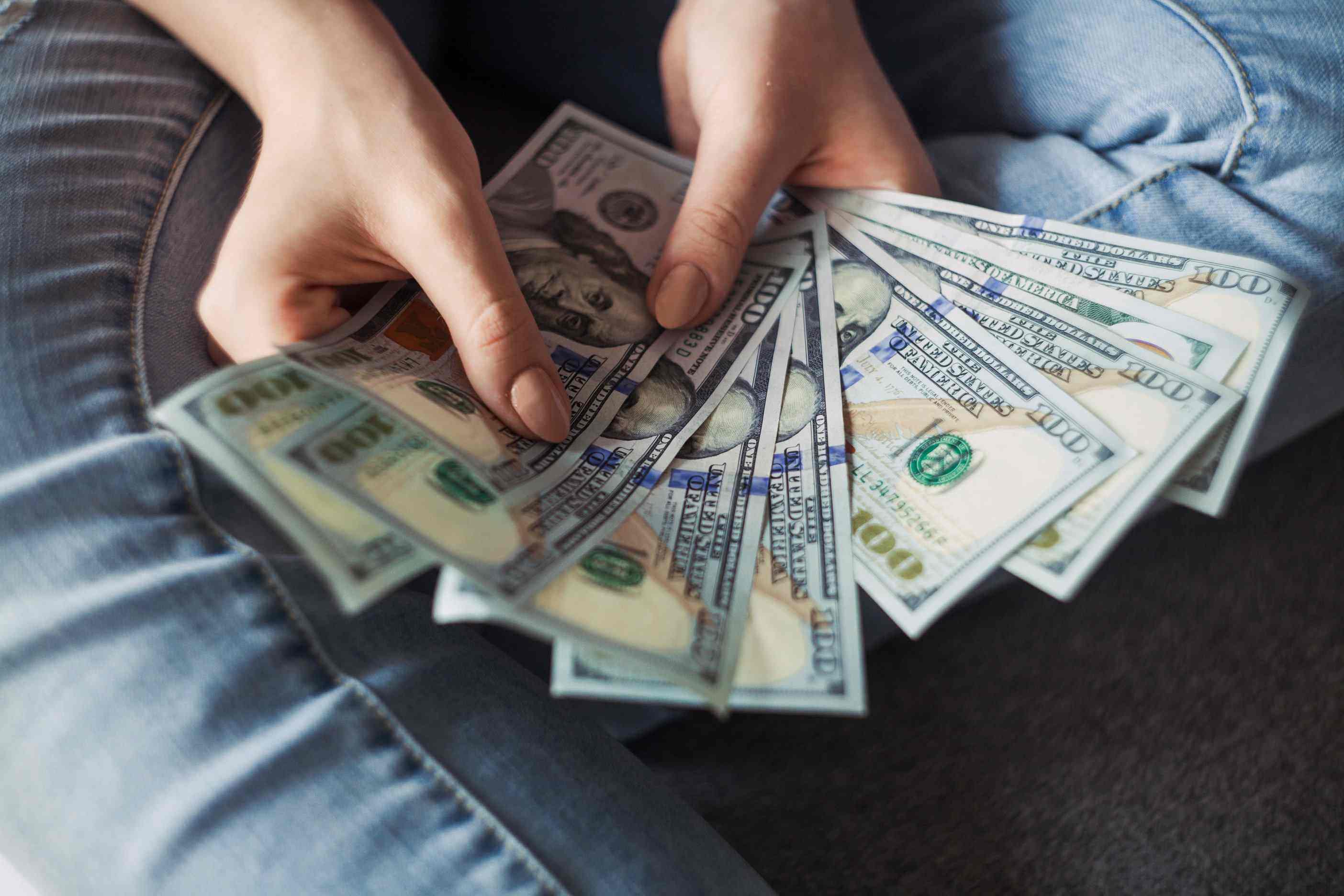 How Much Money is Required on a Trip to India